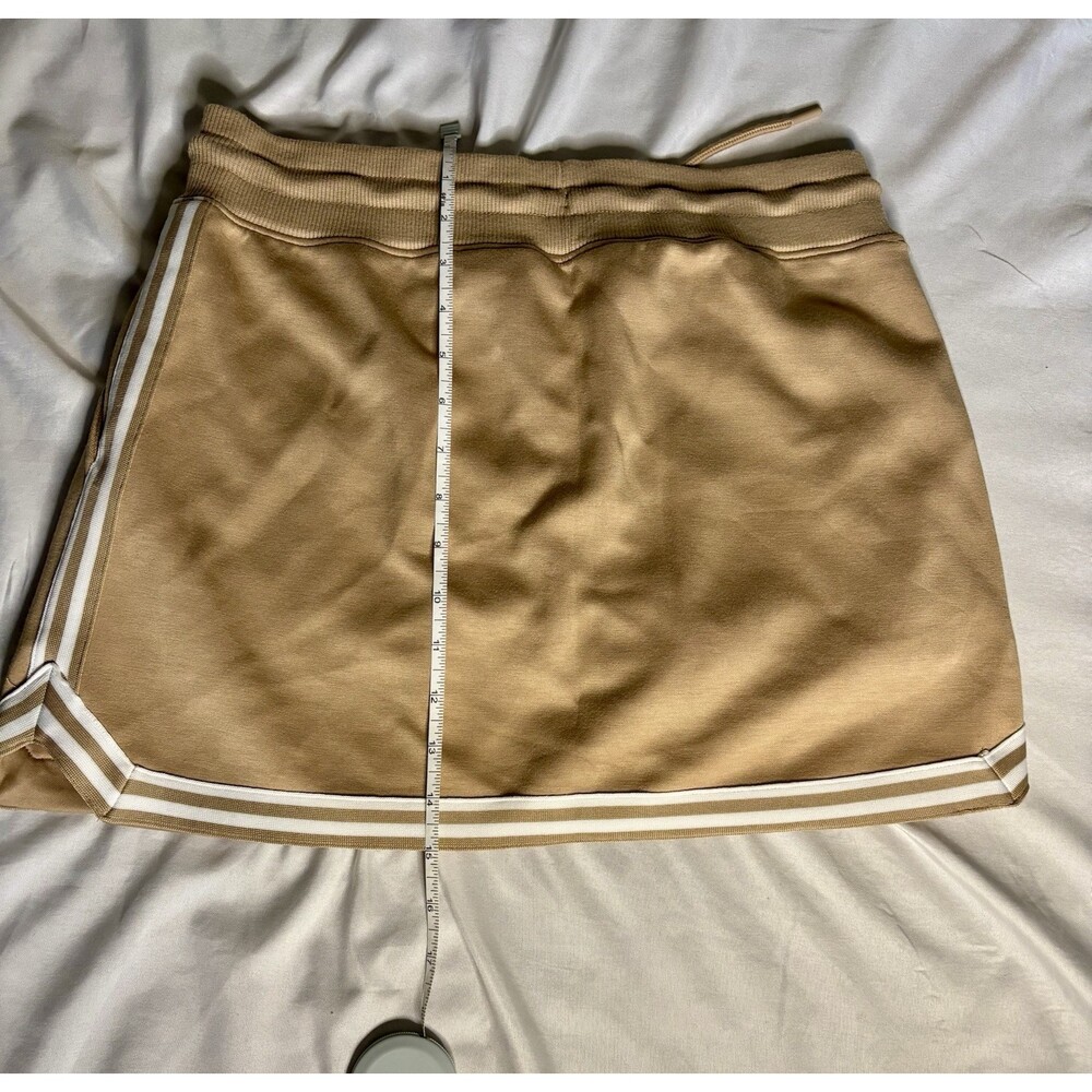 Spalding Women's Elastic Waist Side Pockets Relaxed Fit Skort Size Small Beige - Picture 4 of 8